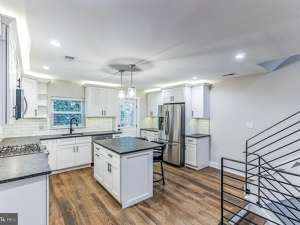 220 Fountain St, Philadelphia, PA 19128 Zillow