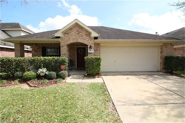 1st image of 16719 Great Oaks Glen Dr