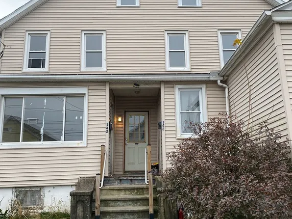 142 Walnut St, Dunmore, PA 18512