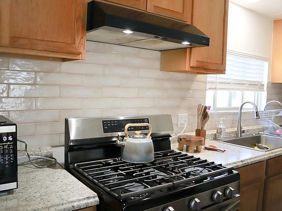 2nd image of 1015 N Fir St #46