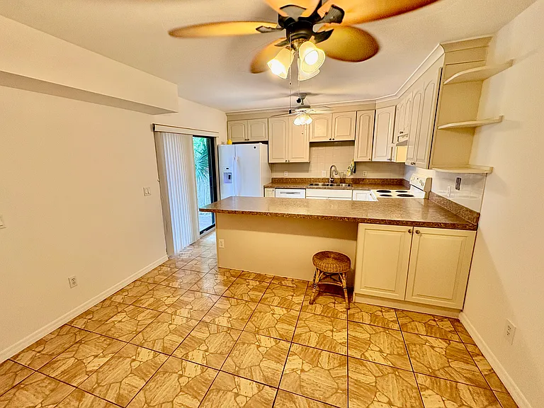 18 Cedar Dunes Dr — Photo 7