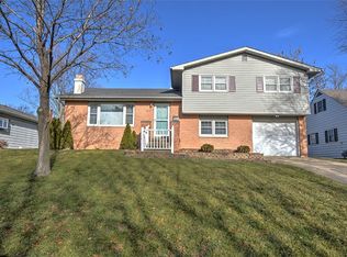 312 W Cambridge Dr, Decatur, IL 62526