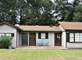 804 Spring St, Springhill, LA 71075