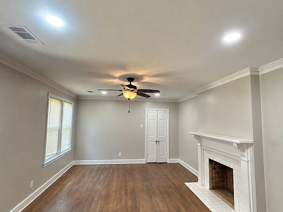 5th image of 3589 Kenwood Ave