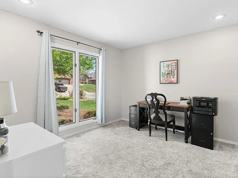840 E Gaslight Dr — Photo 18