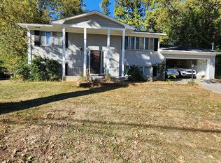 2620 Scenic View Dr NW, Huntsville, AL 35810