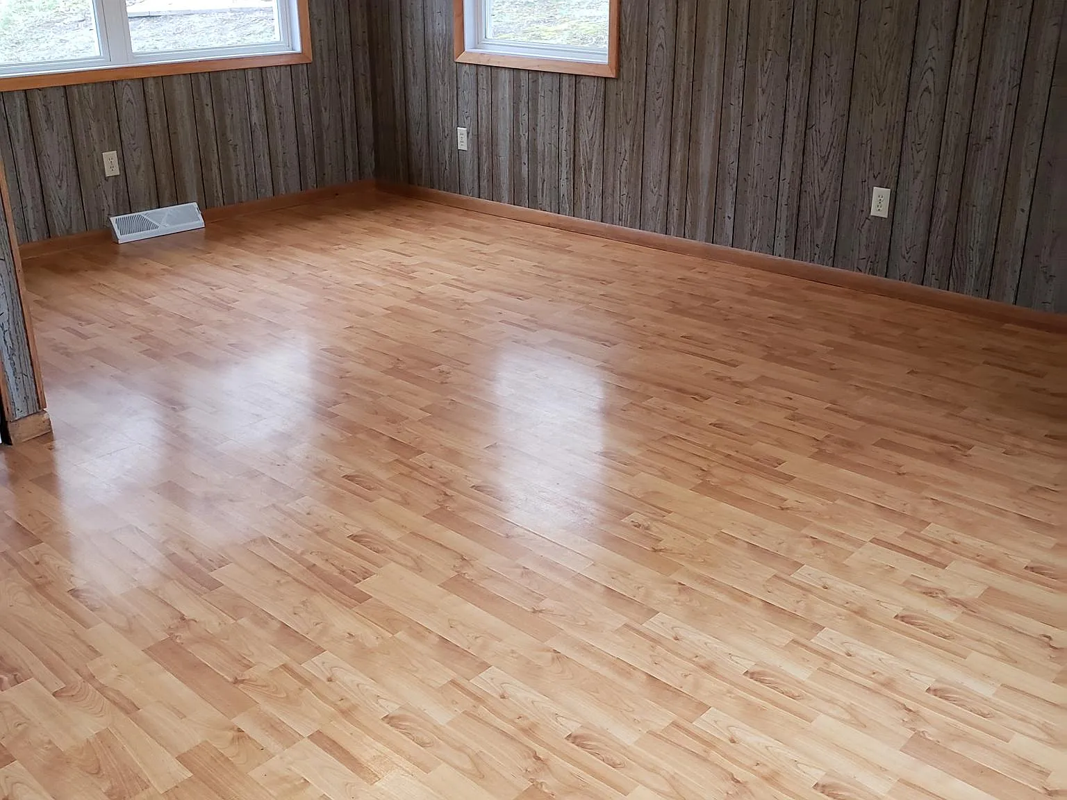 1150 S Lakeshore Dr — Photo 2