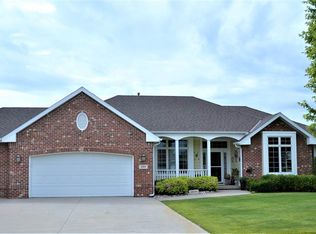 2704 W 46th Street Pl, Kearney, NE 68845
