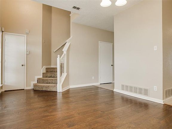 5th image of 4704 Waterway Dr