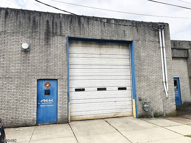 1st image of 33-49 Roosevelt Ave