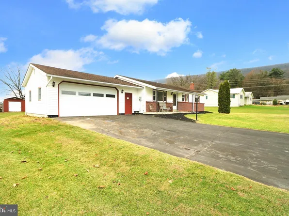 110 Kreitzer Ave, Centre Hall, PA 16828