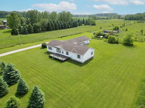 7887 Turk Rd, Ottawa Lake, MI 49267