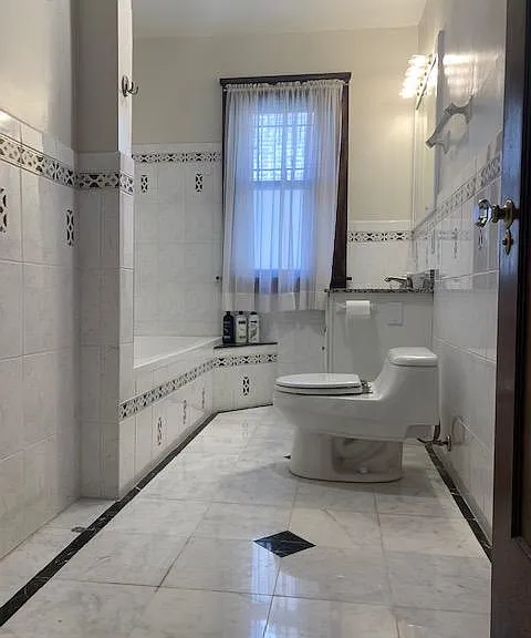 2442 N Lake Dr #2442 — Photo 3