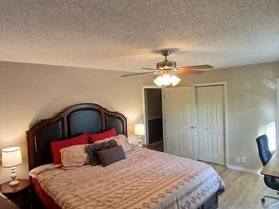 3rd image of 831 Forrest Glen Dr Unit A