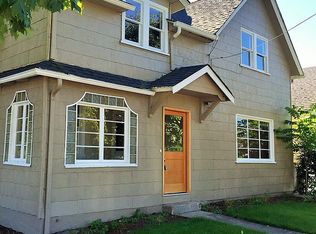 420 4th St, Oregon City, OR 97045