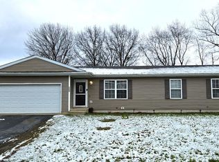 733 Devonshire Rd, Valparaiso, IN 46385
