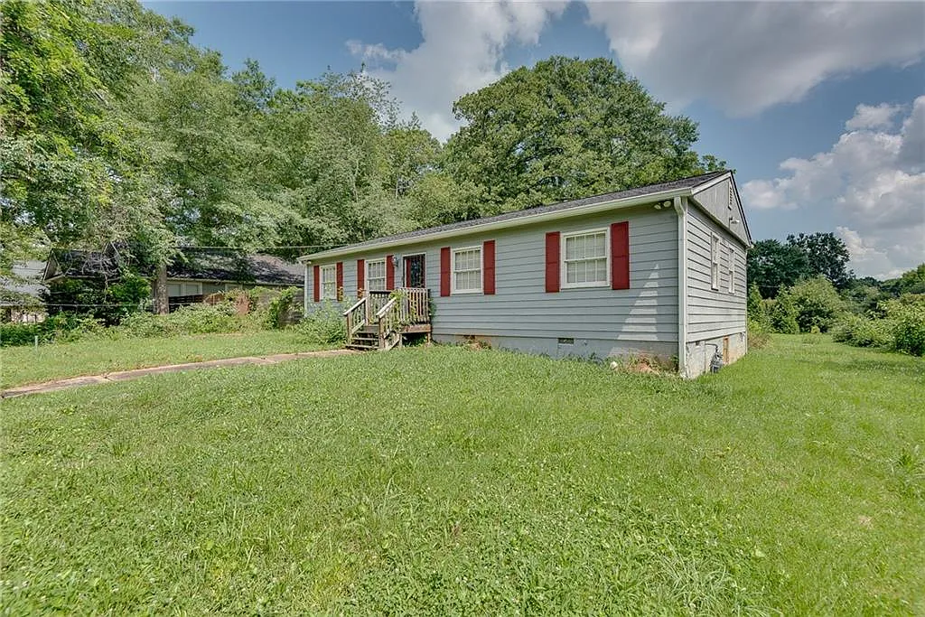 3 bed, 2.0 bath, 1125 sqft, $2,600 — Photo 2
