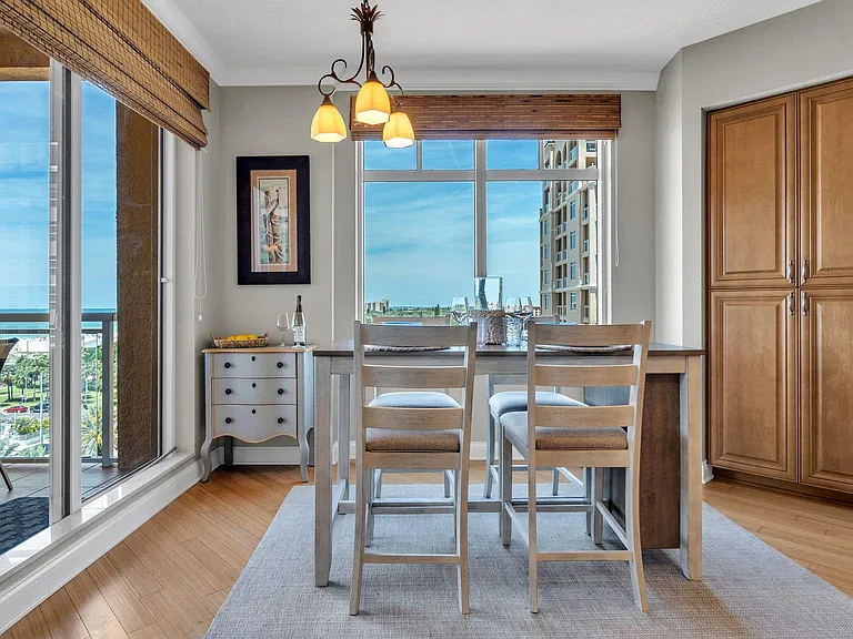 521 Mandalay Ave #802 — Photo 11