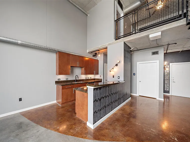 2000 Bagby St #13439 — Photo 7