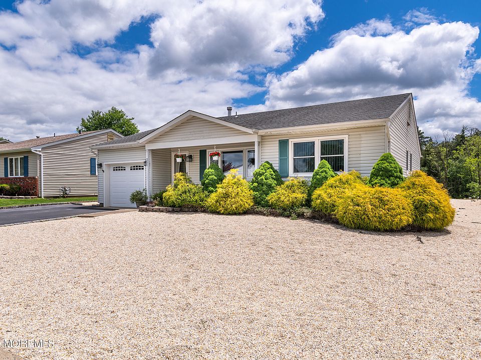 1st image of 251 Westbrook Drive