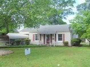 438 S Elm St, Pendleton, SC 29670