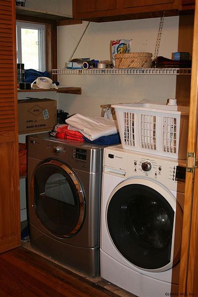 4th image of 495A KENWOOD Avenue