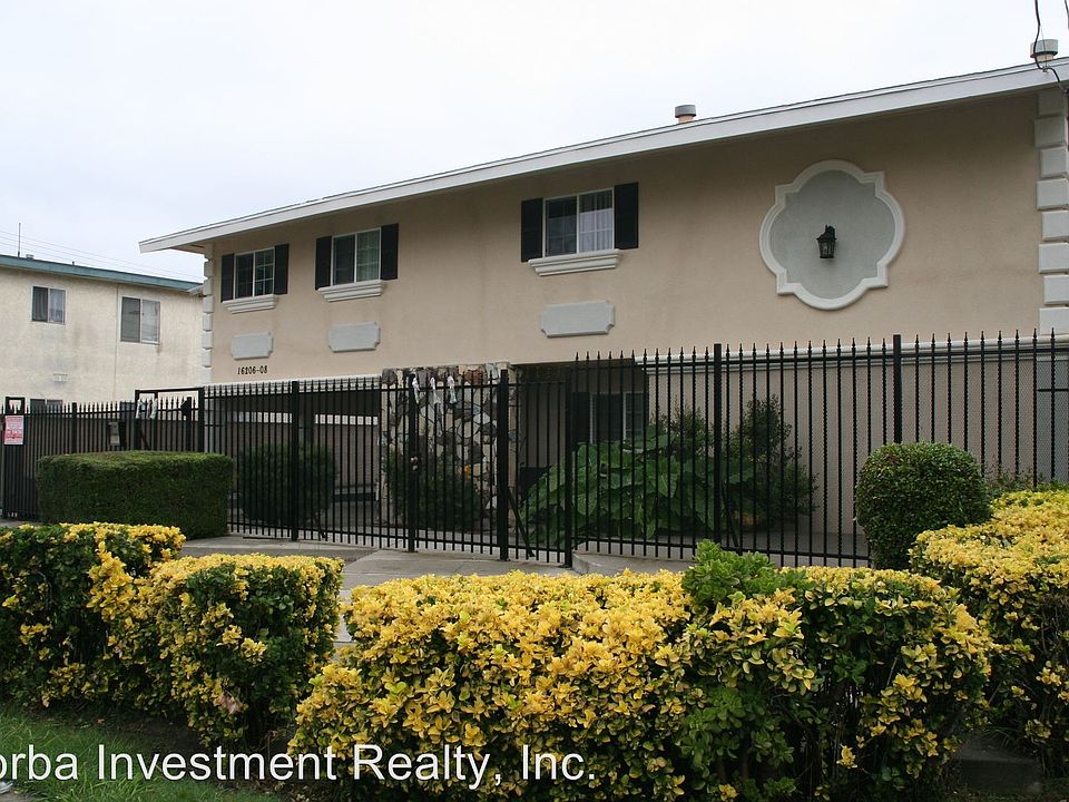 1st image of 16208 Eucalyptus Ave APT 4