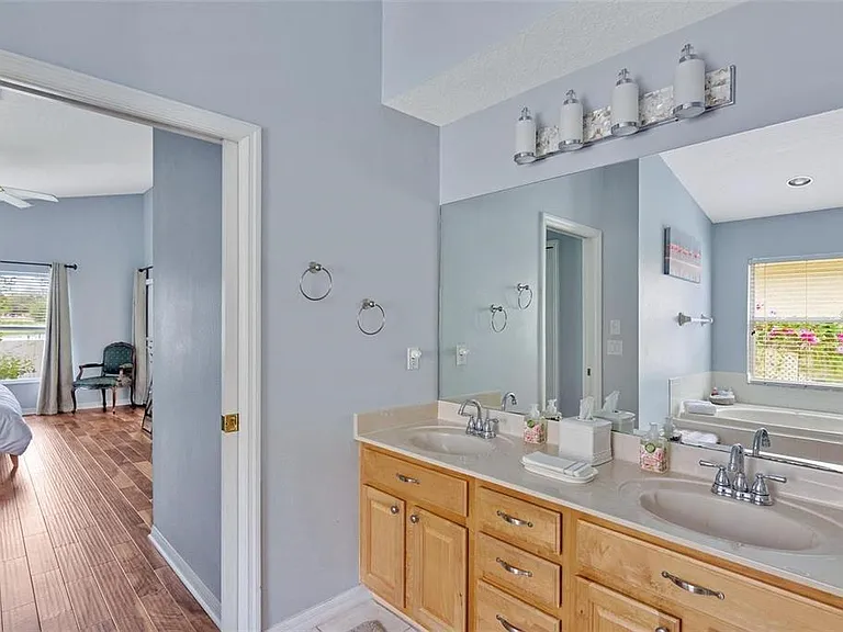 18821 Maisons Dr — Photo 14