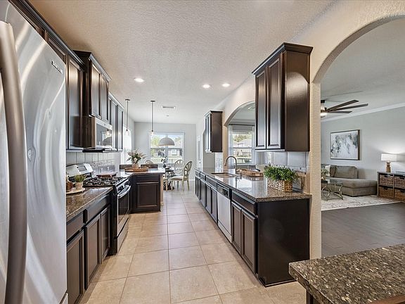 2nd image of 5922 Watford Bnd