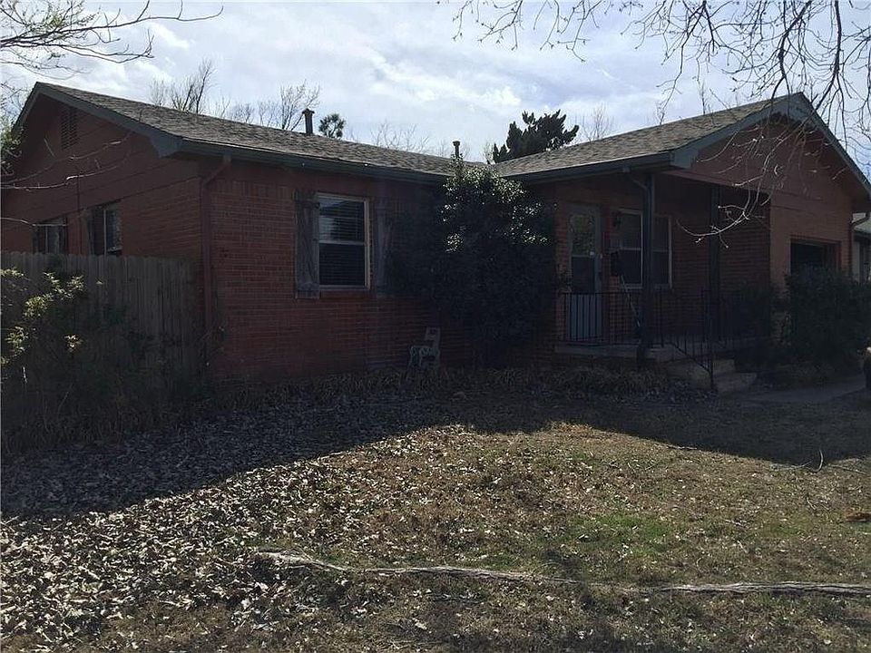 1st image of 104 Yukon Ave