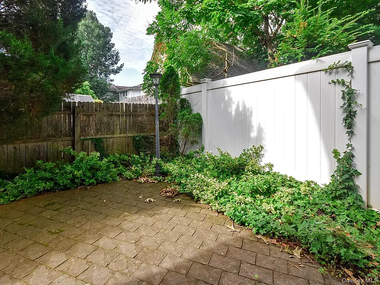49 Ashwood Rd #A — Photo 20