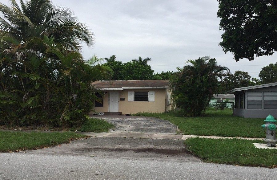 2nd image of 6490 Harding St