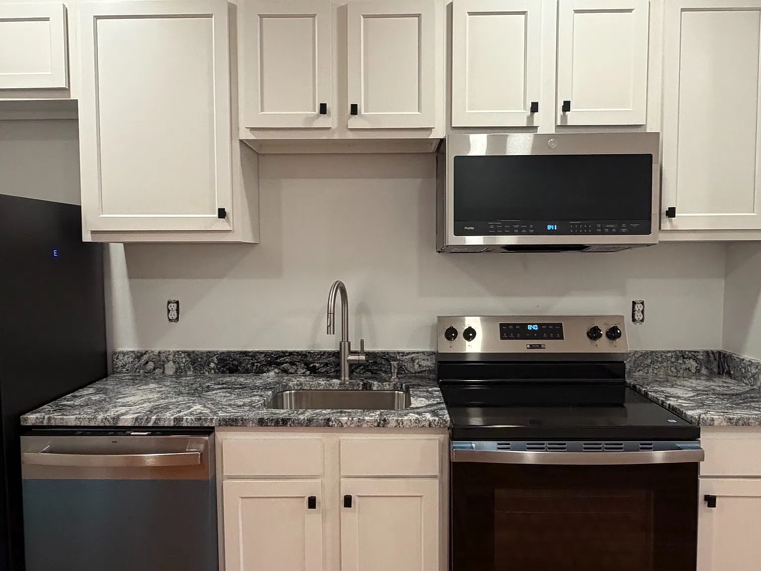 252 Main St — Photo 1