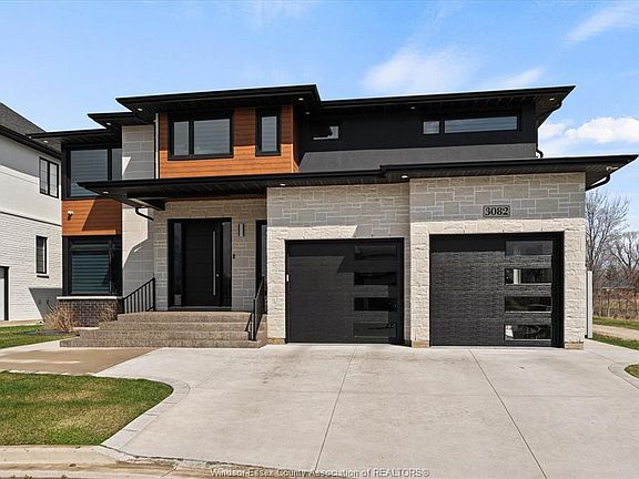 2nd image of 3082 Betts Ave