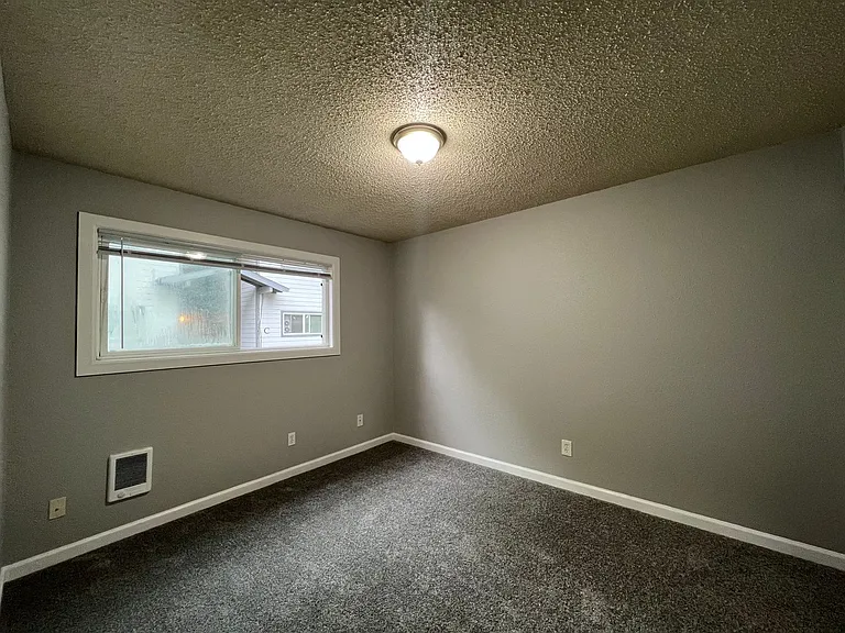 Briar Rose Apartments — Photo 49