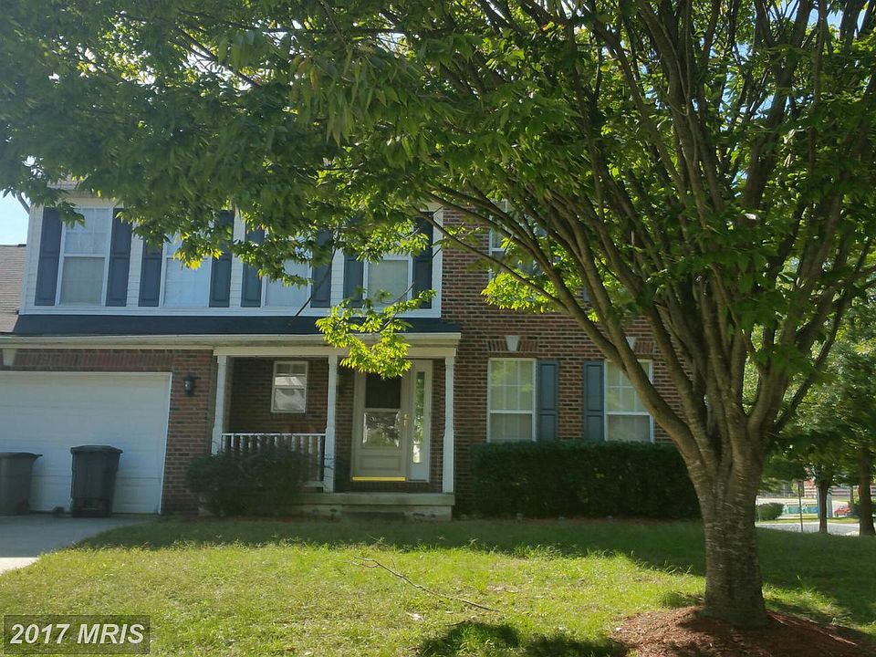 2nd image of 10100 Summershade Ln