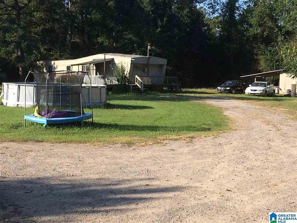 2nd image of 428 Brook Ave