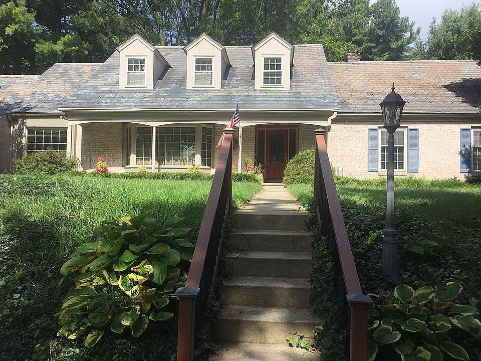 1st image of 2747 Chew St