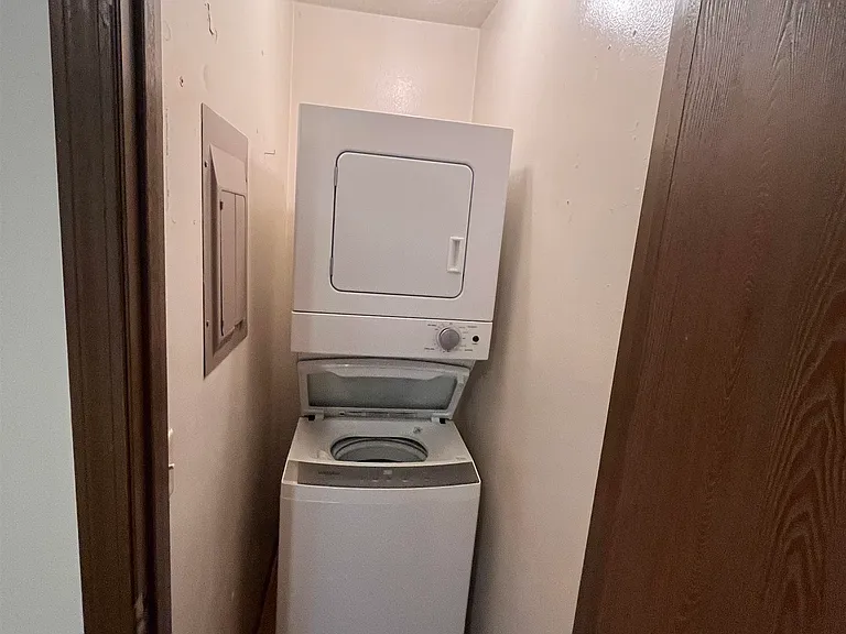 227 Woodridge St #15 — Photo 7
