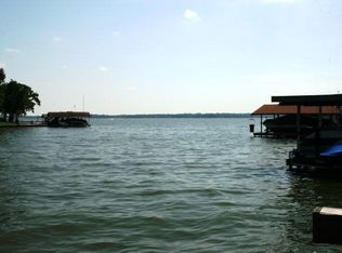 162 Santa Monica Dr, Mabank, TX 75156
