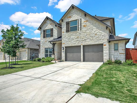 3rd image of 205 Calera St