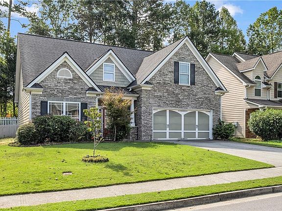 3rd image of 1081 Arbor Grove Rd