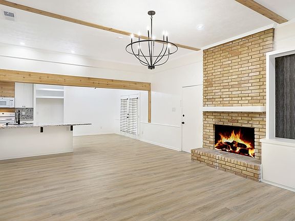 2nd image of 2912 Country Place Ct
