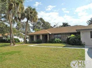 1020 S 8th St, Fort Pierce, FL 34950