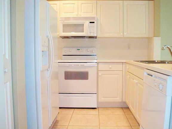 5th image of 5755 NW 115th Ct APT 109