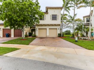 8886 SW 229th St, Cutler Bay, FL 33190