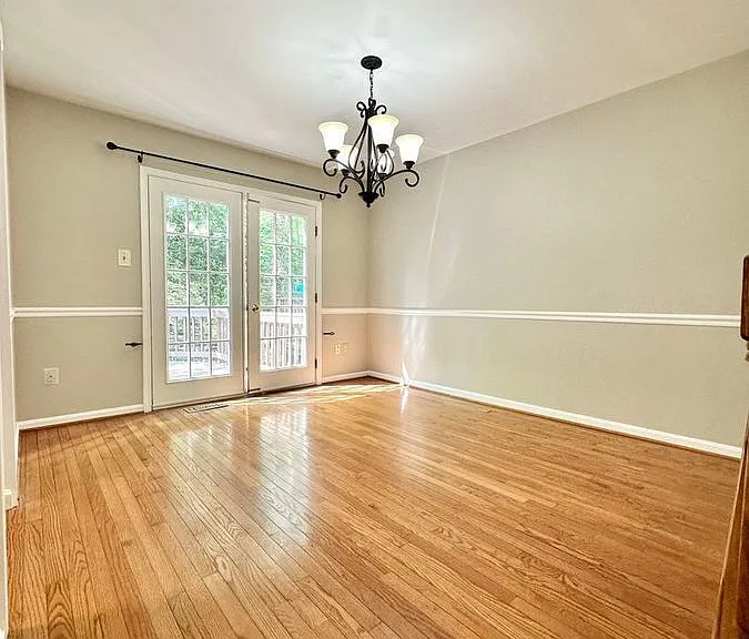 3931 Pepperidge Ct — Photo 8