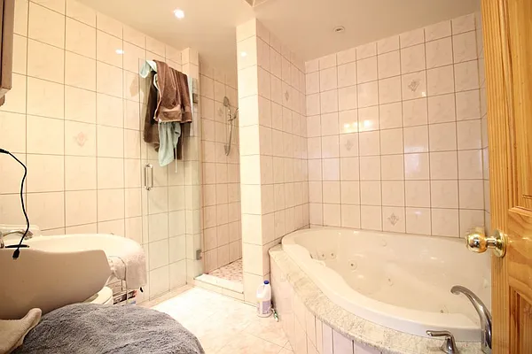 Rented by Bedford 6 Real Estate | media 35