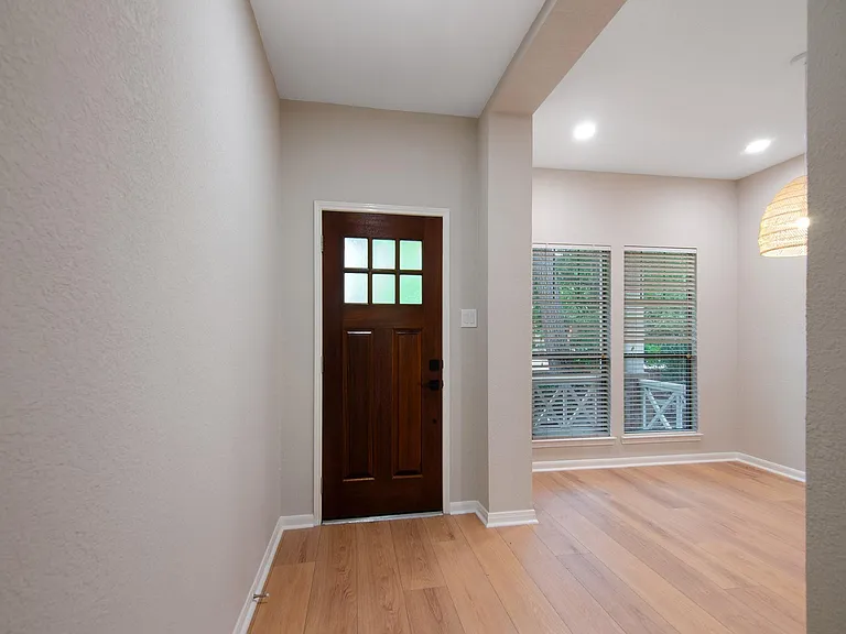 54 Douvaine Ct — Photo 12