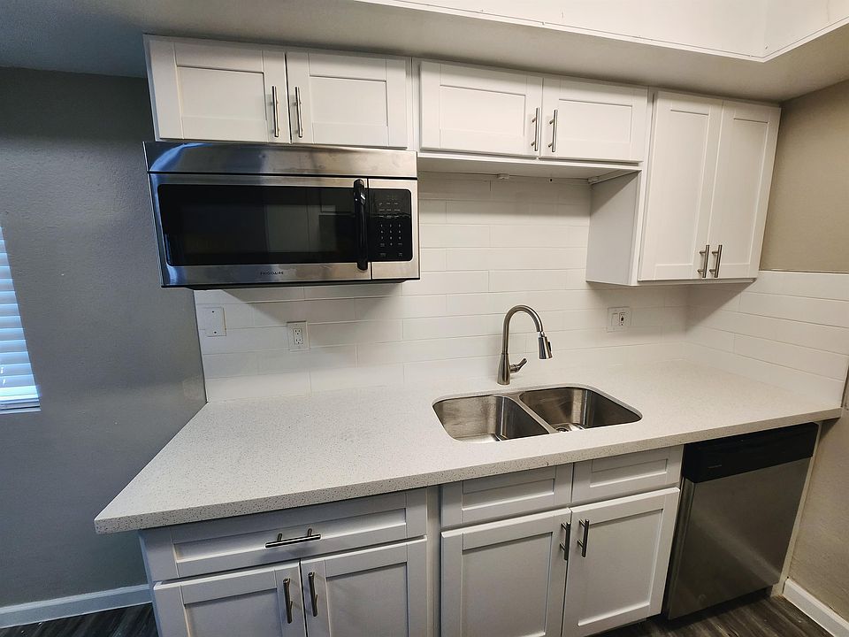1st image of 2330 W Lone Cactus Dr #1